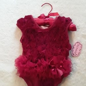 Popatu Red Rose onesie